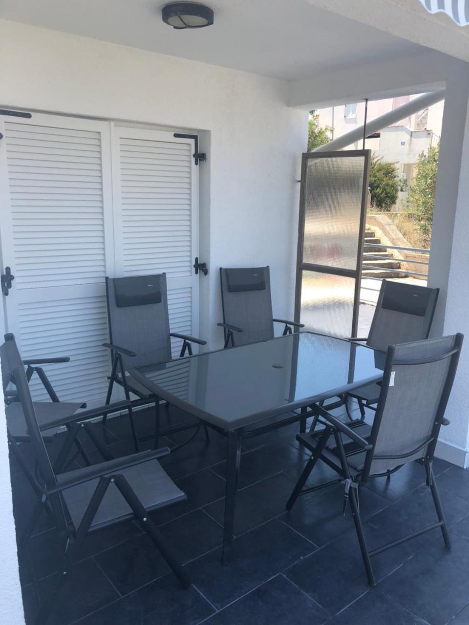 Apartman Ylli Nečujam Zewnętrze zdjęcie