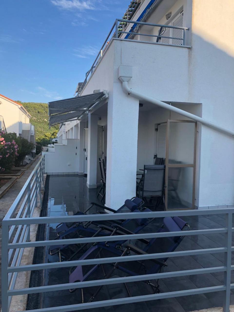 Apartman Ylli Nečujam Zewnętrze zdjęcie